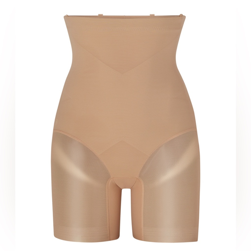 Superpower short | Honeylove